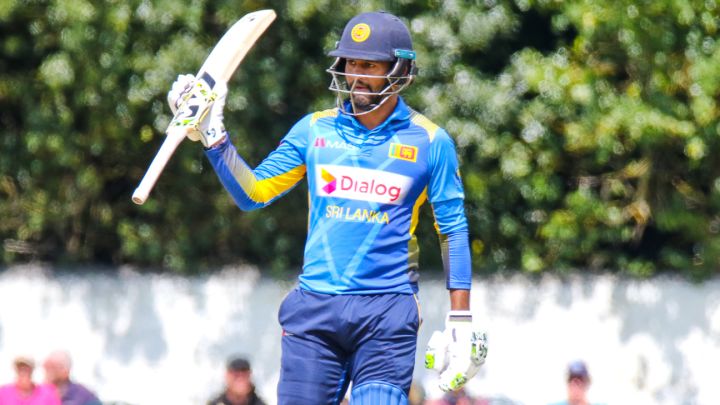 Dimuth Karunaratne eases self-doubts with composed knock