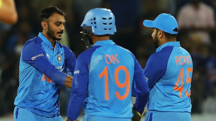 LIVE: Axar strikes thrice as India continue to chip away