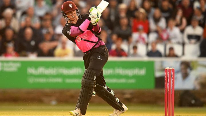 Tom Banton, Roelof van der Merwe to the fore as Somerset maintain 100% record