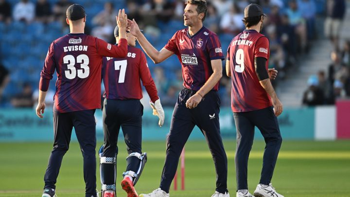 Jordan Cox 82* helps keep Kent in knockout contention