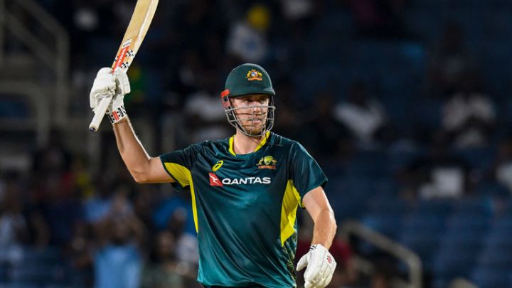 Watch - Green hammers back-to-back fifties for Australia