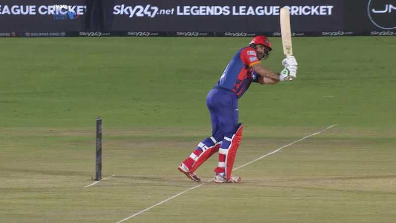 WATCH - Johnson gets Van Wyk lbw | ESPNcricinfo.com