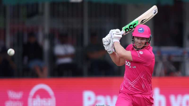 Miller's sixes turn tables to lift Royals off the bottom