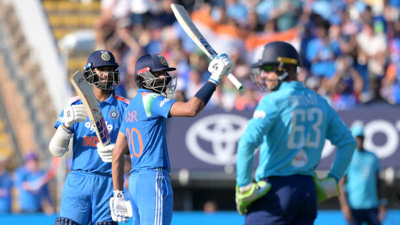 India beat England, India won by 6 wickets (with 28 balls remaining)