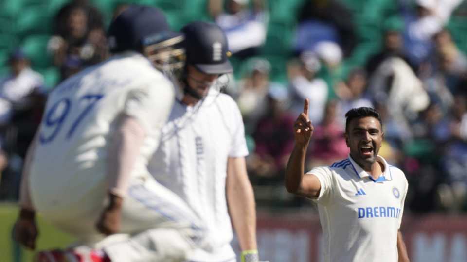 Six sales live cricket