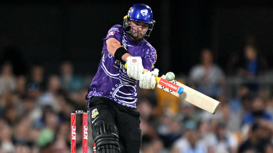 Hurricanes seal home final with last-ball win; Heat and Australia sweat on Kuhnemann injury