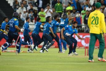 Sri Lanka Beat South Africa Sri Lanka Won By 5 Wickets With 1 Ball Remaining South Africa Vs Sri Lanka Sri Lanka Tour Of South Africa 3rd T20i Match Summary Report Espncricinfo Com Find sports videos similar to this one, enjoy with your friends by sharing on facebook, whatsapp, sms, mms, instagram, twitter etc.