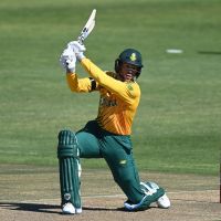 Ts6iuu2cibyotm 2016 afrika t20 kupasi 'nin en oende gelen kalecisiydi ve 12 kaleyi kapti. https www espncricinfo com player sisanda magala 379776