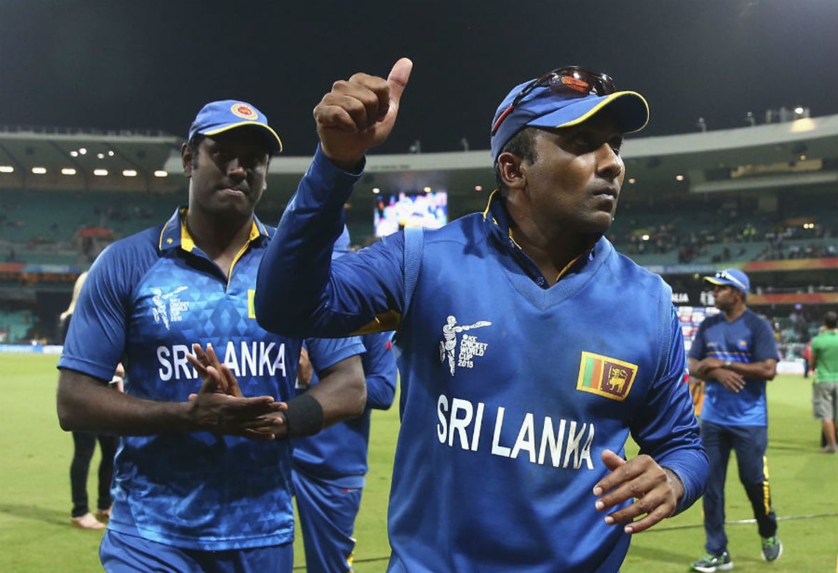 Mahela Jayawardene acknowledges the crowd, South Africa v Sri Lanka, World Cup 2015, 1st quarter-final, Sydney, March 18, 2015