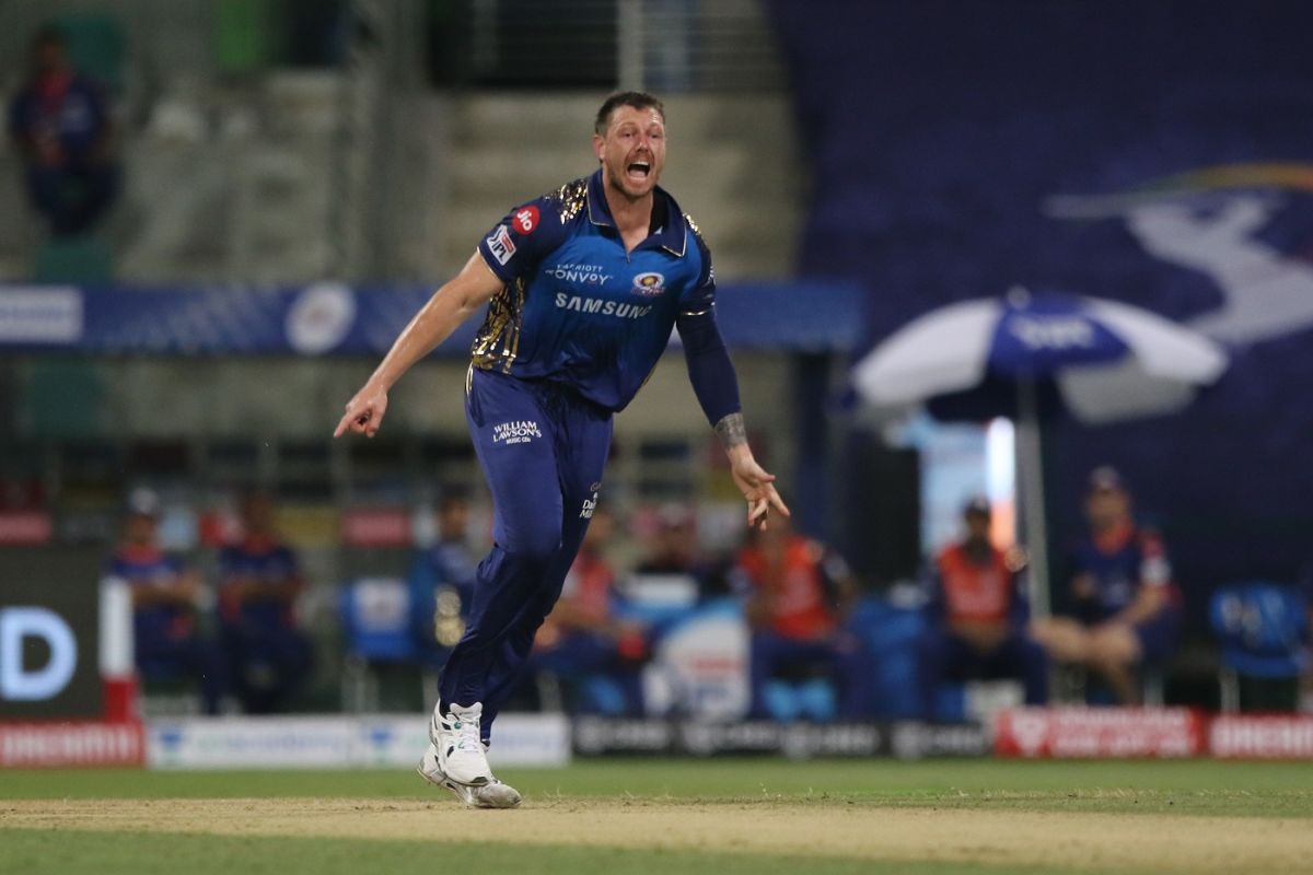 James Pattinson roars after bouncing out Sunil Narine, Kolkata Knight Riders v Mumbai Indians, IPL 2020, Abu Dhabi, September 23, 2020