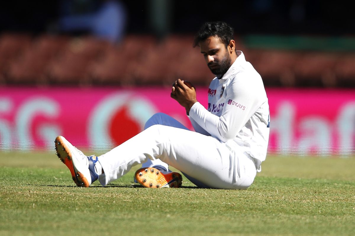 Hanuma Vihari reacts after dropping Marnus Labuschagne, Australia vs India, 3rd Test, Sydney, 4th day, January 10, 2021