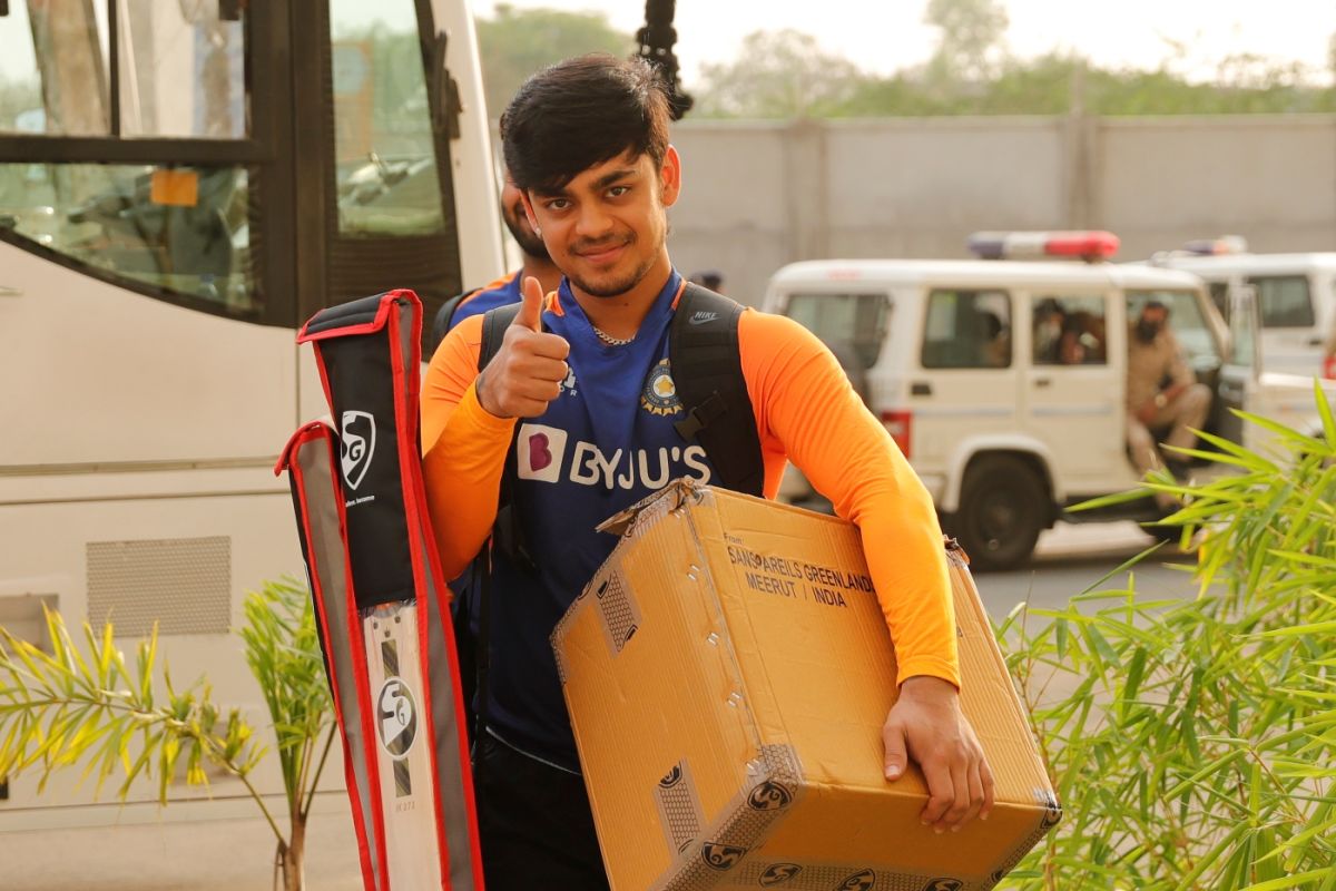 Ishan Kishan arrives at the ground, India vs England, 5th T20I, Ahmedabad, March 20, 2021