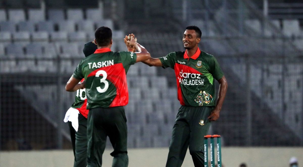 Shoriful Islam celebrates a wicket, Bangladesh vs Sri Lanka, 2nd ODI, Dhaka, May 25, 2021