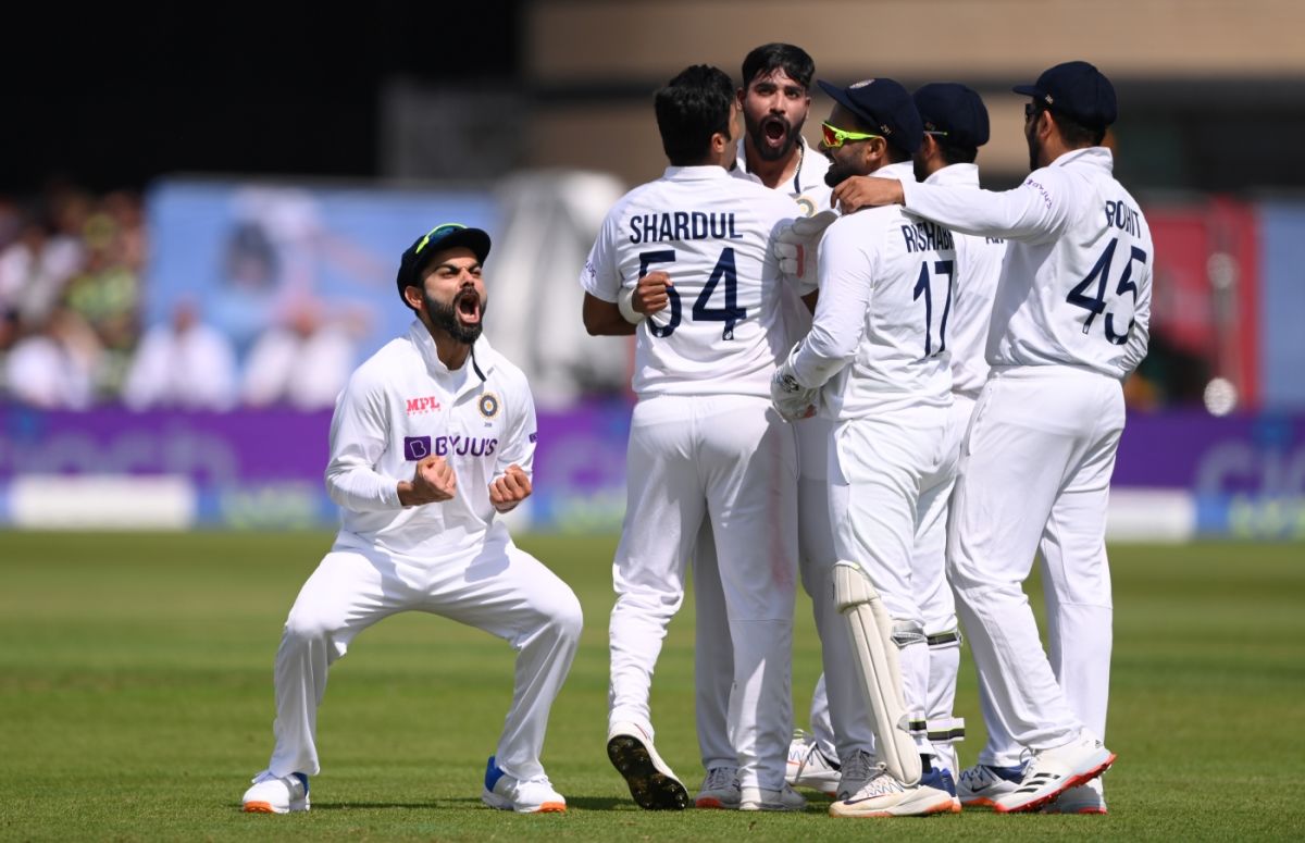 Virat Kohli and India celebrate getting Zak Crawley caught behind on review, England vs India, 1st Test, Nottingham, 1st day, August 4, 2021