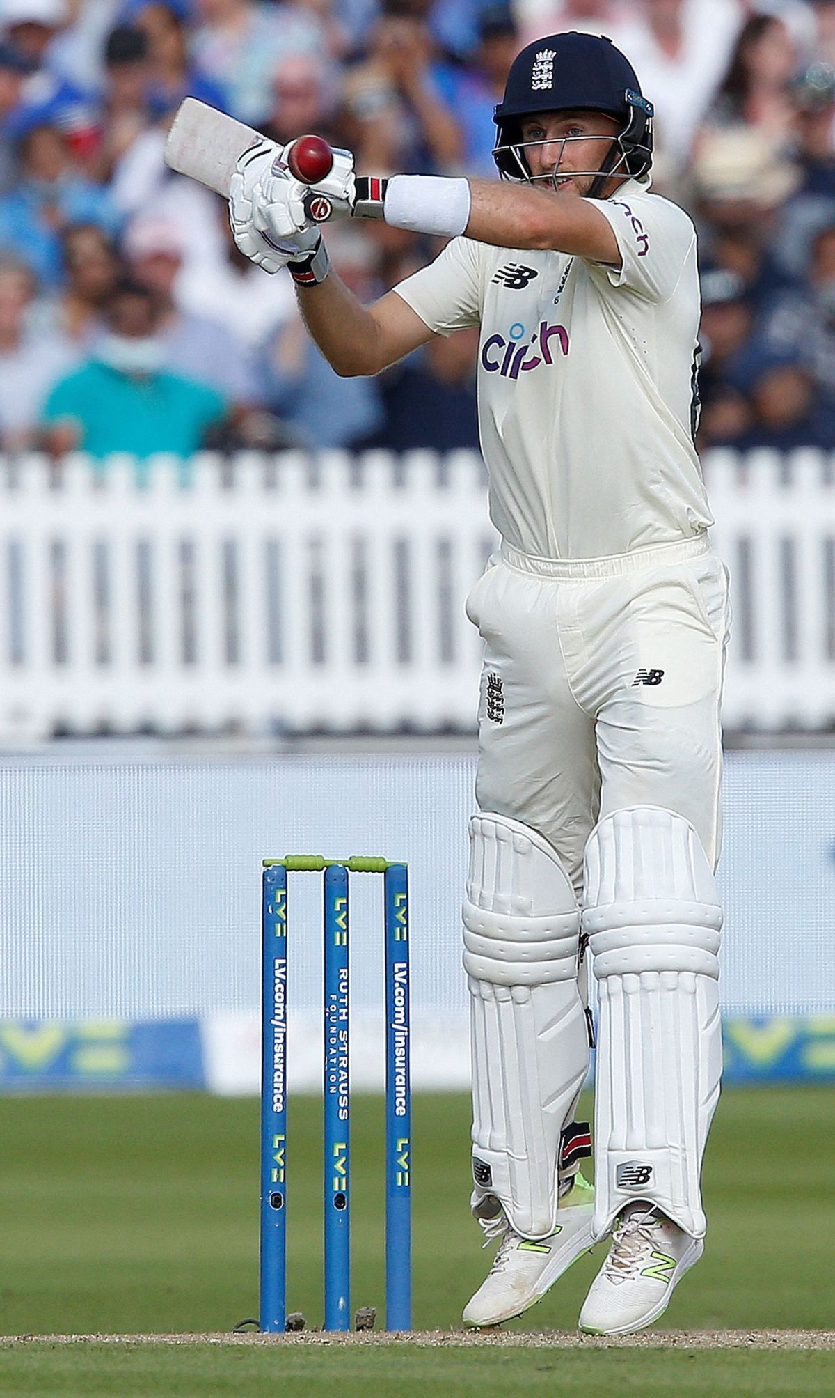 Joe Root watches the ball closely as he attempts a cut, England vs India, 2nd Test, Lord's, London, 3rd day, August 14, 2021