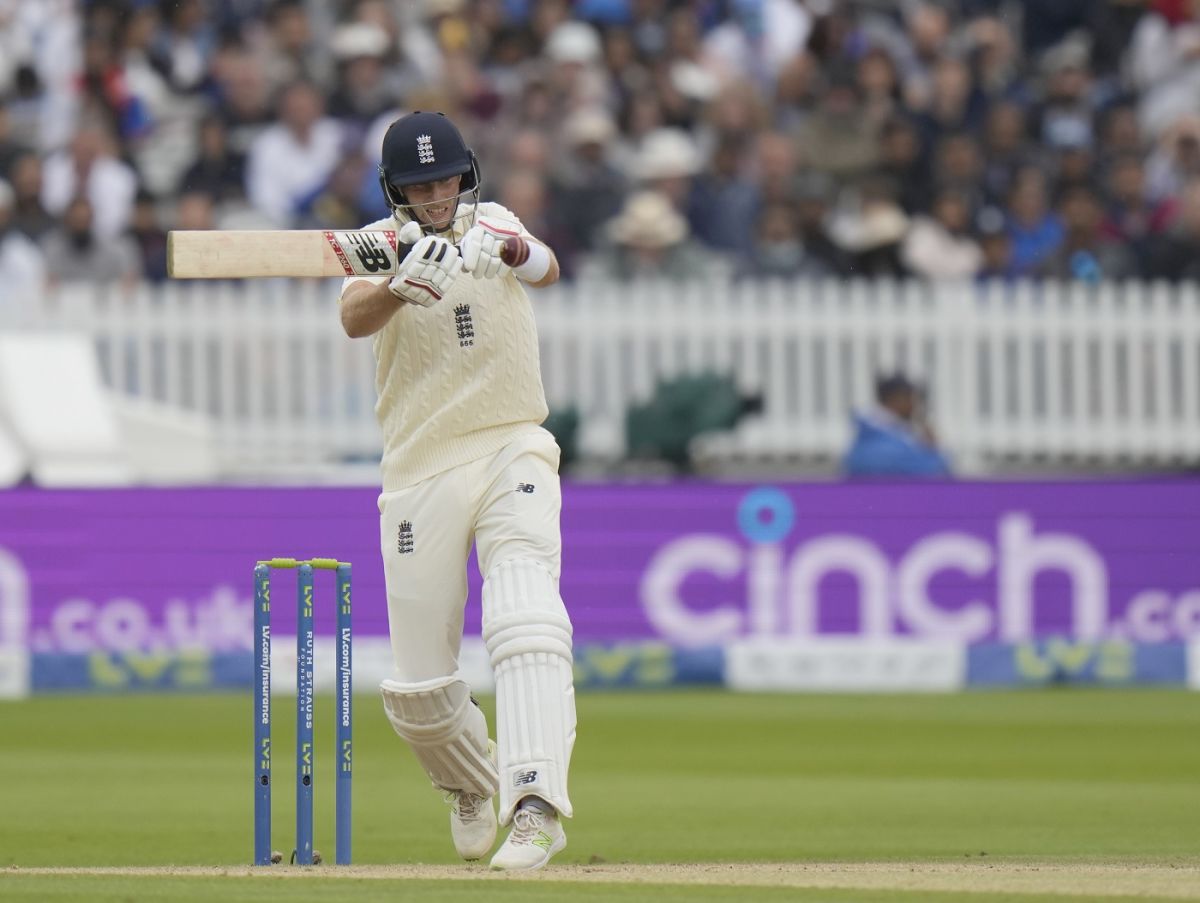 Joe Root tackles a short ball, England vs India, 2nd Test, Lord's, London, 5th day, August 16, 2021


