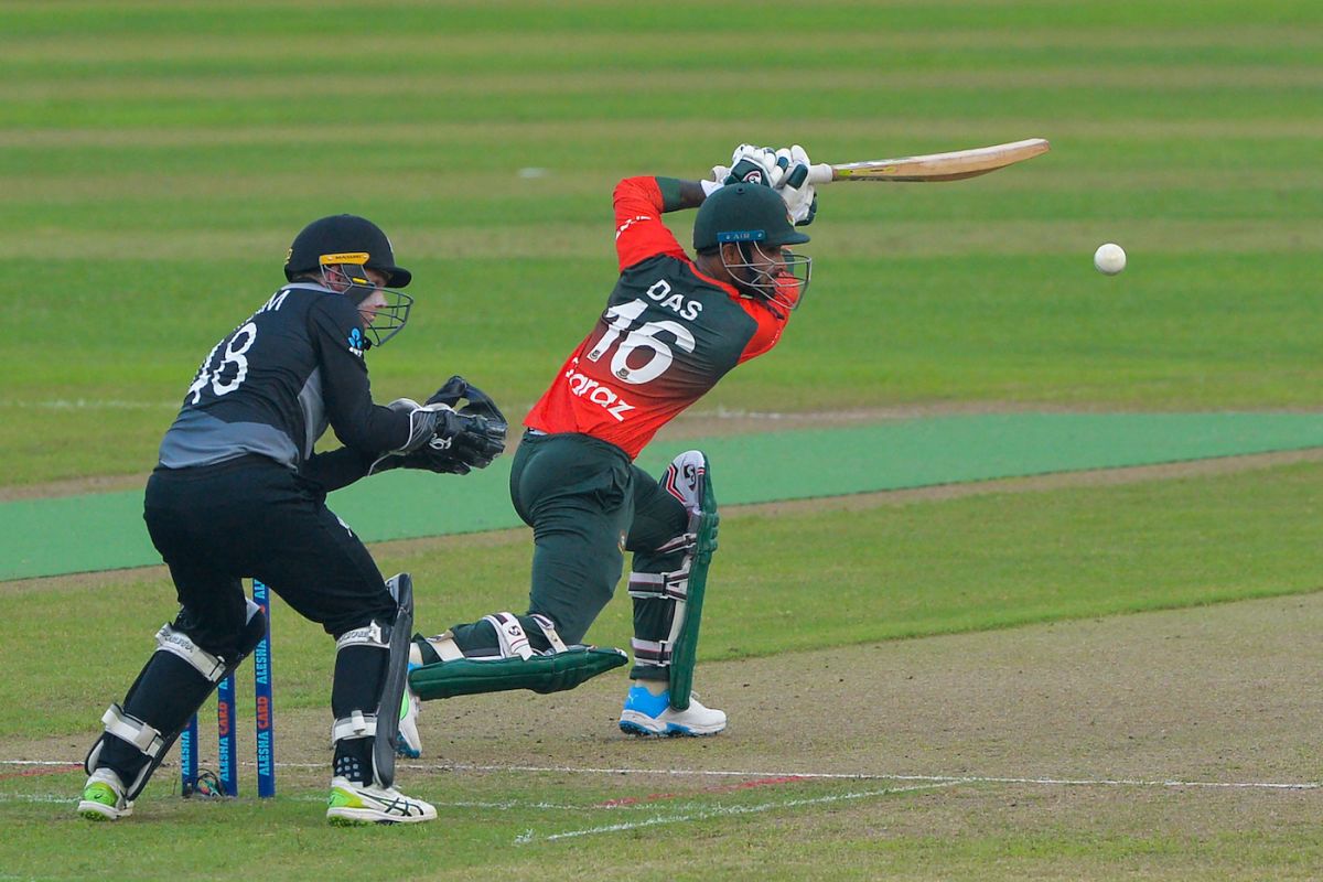 Liton Das plays towards the covers, Bangladesh vs New Zealand, 2nd T20I, Dhaka, September 3, 2021