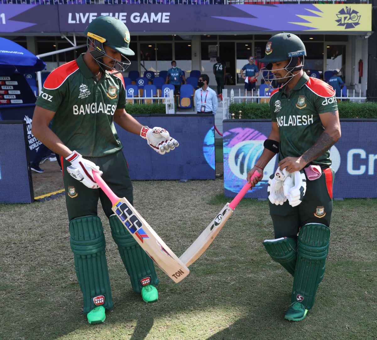 Mohammad Naim and Liton Das go out to bat, Bangladesh vs Sri Lanka, T20 World Cup, Group 1, Sharjah, October 24, 2021