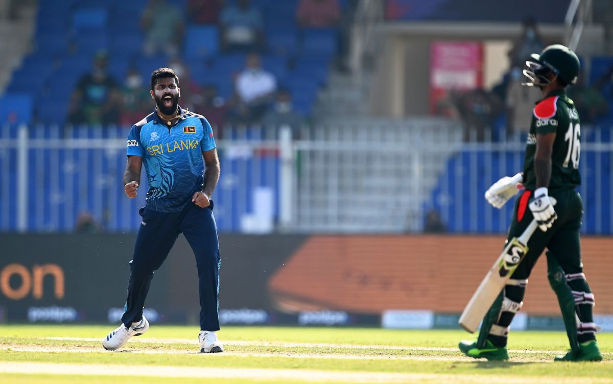 Lahiru Kumara lets out a roar after getting the wicket of Liton Das, Bangladesh vs Sri Lanka, T20 World Cup, Group 1, Sharjah, October 24, 2021