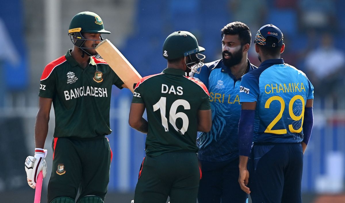 Lahiru Kumara and Liton Das have an argument after the batter was dismissed, Bangladesh vs Sri Lanka, T20 World Cup, Group 1, Sharjah, October 24, 2021