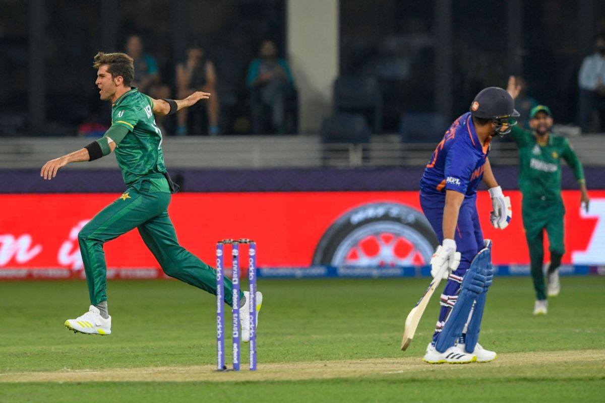 Shaheen Shah Afridi takes off after nabbing Rohit Sharma for a first-ball duck, India vs Pakistan, Men's T20 World Cup 2021, Super 12s, Dubai, October 24, 2021