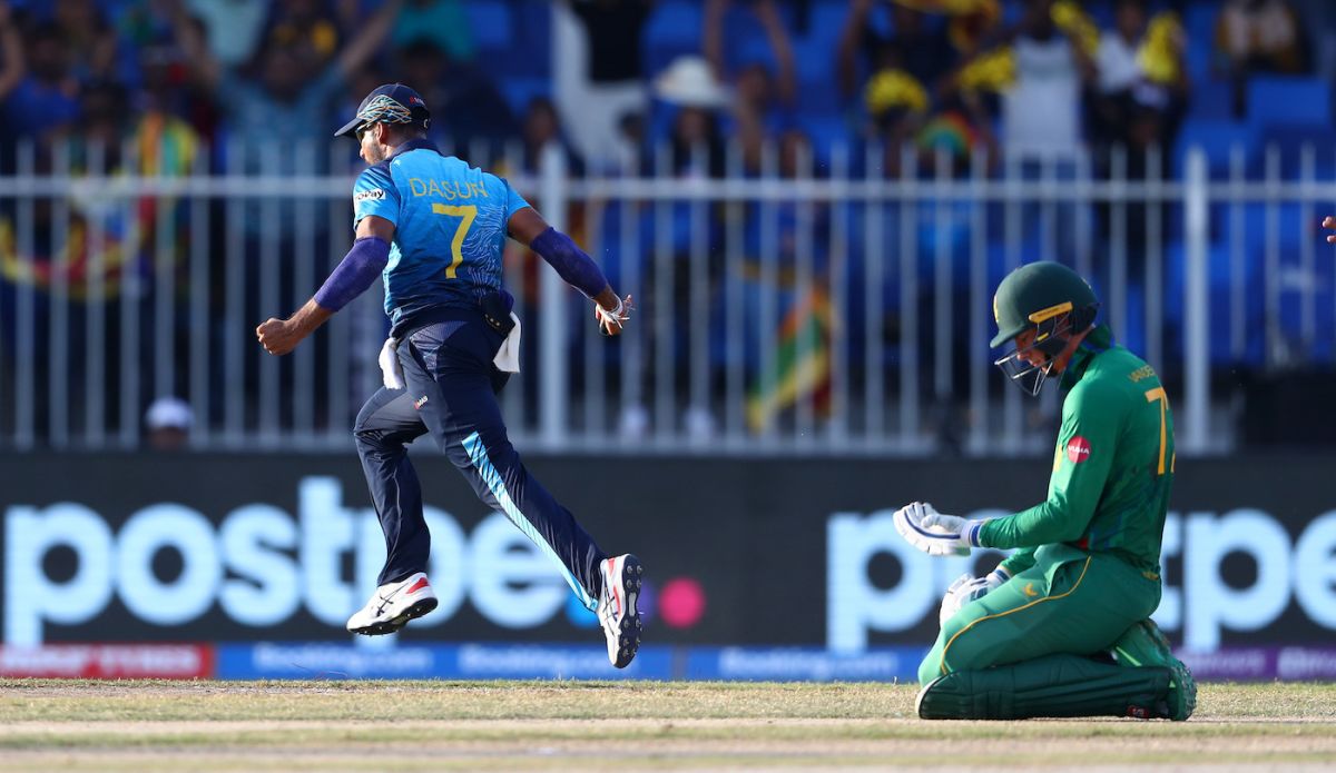 Dasun Shanaka's direct hit caught Rassie van der Dussen short, South Africa vs Sri Lanka, T20 World Cup, Group 1, Sharjah, October 30, 2021