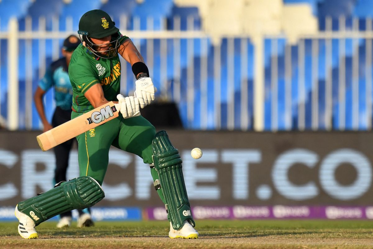 Aiden Markram shapes to guide the ball towards the covers, South Africa vs Sri Lanka, T20 World Cup, Group 1, Sharjah, October 30, 2021