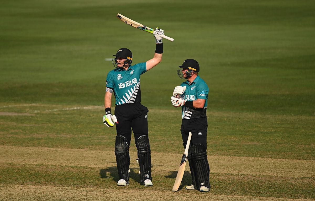 Martin Guptill raises his bat after scoring a fifty, New Zealand vs Scotland, T20 World Cup, Group 2, Dubai, November 3, 2021