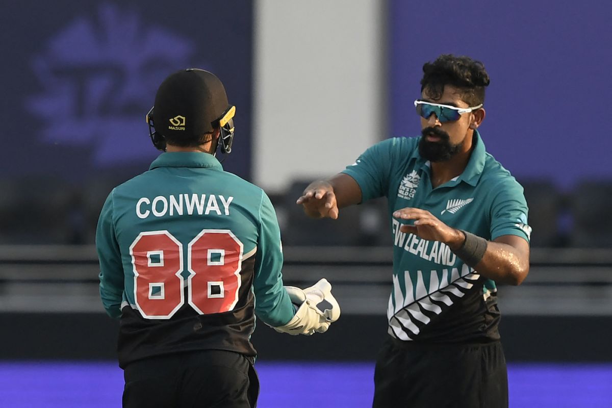 Ish Sodhi picked up the wicket of George Munsey, New Zealand vs Scotland, T20 World Cup, Group 2, Dubai, November 3, 2021
