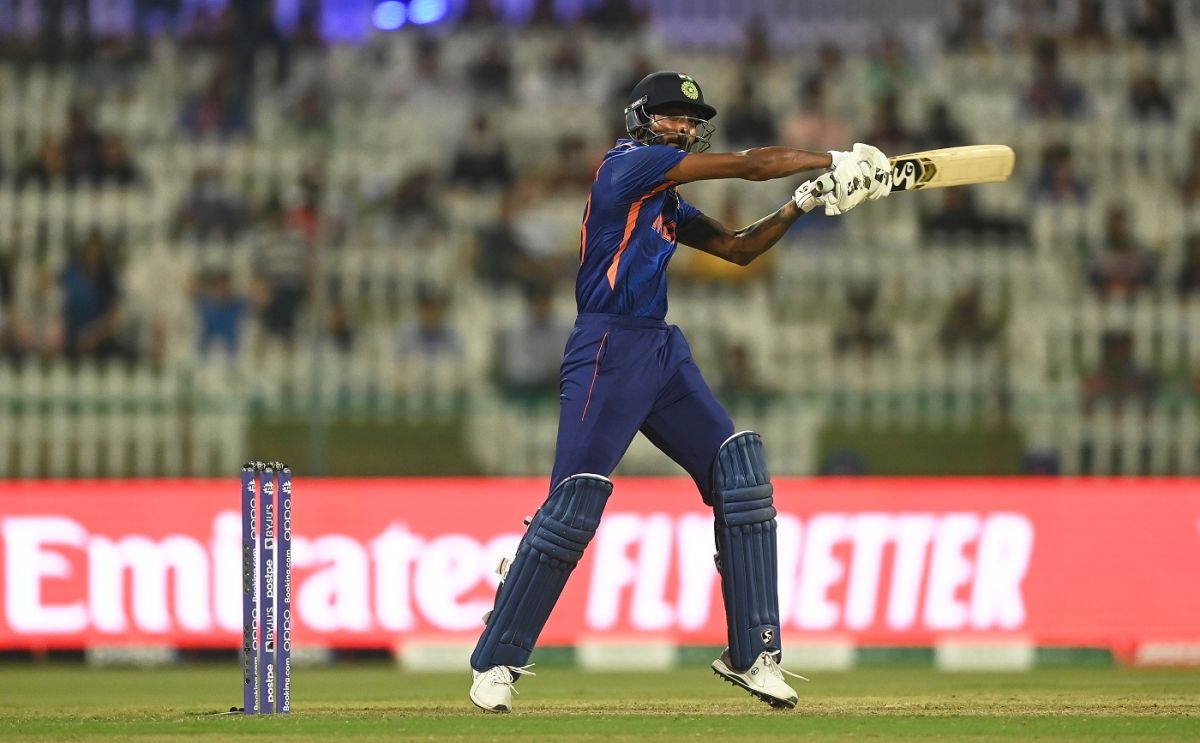 Hardik Pandya plays a flat-batted shot, Afghanistan vs India, T20 World Cup, Group 2, Abu Dhabi, November 3, 2021