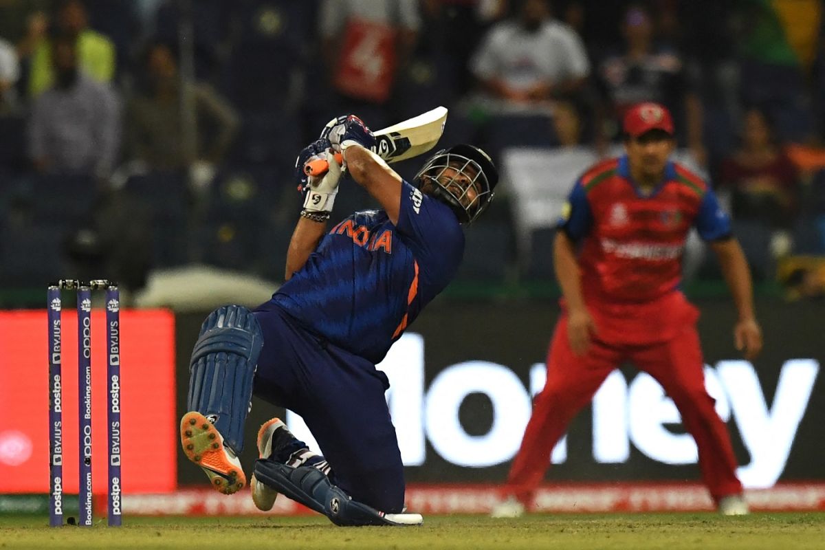 Rishabh Pant launches one for a six, Afghanistan vs India, T20 World Cup, Group 2, Abu Dhabi, November 3, 2021