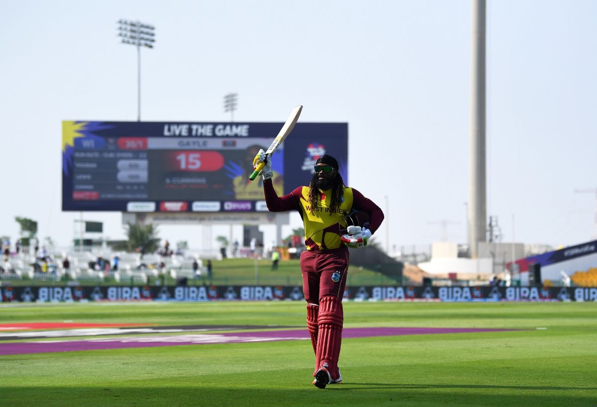 Chirs Gayle walks off the field after a 9-ball 15, Australia vs West Indies, Men's T20 World Cup 2021, Super 12s, Abu Dhabi, November 6, 2021
