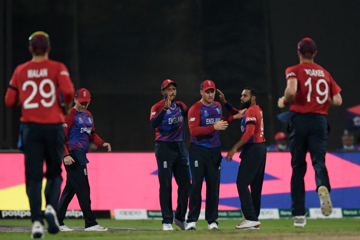 Adil Rashid celebrates with team-mates after dismissing Quinton de Kock, England vs South Africa, T20 World Cup 2021, Sharjah, November 6, 2021