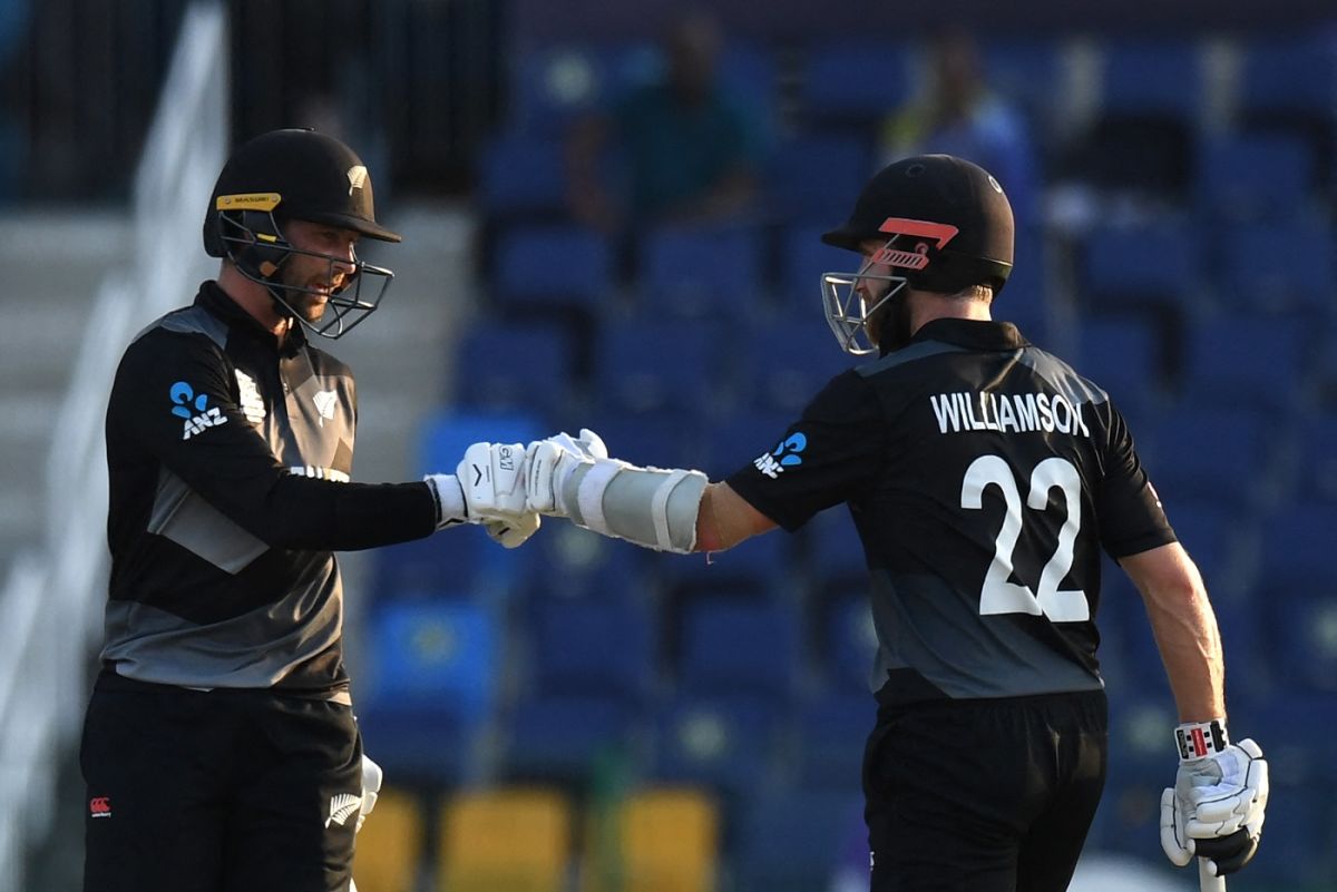 Devon Conway and Kane Williamson punch gloves during their partnership, Afghanistan vs New Zealand, T20 World Cup, Group 2, Abu Dhabi, November 7, 2021