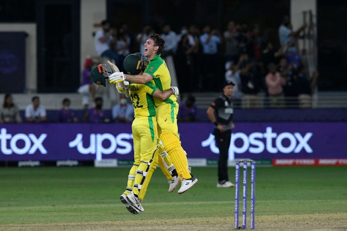 Glenn Maxwell and Mitchell Marsh go up in celebration after the winning runs, Australia vs New Zealand, T20 World Cup final, Dubai, November 14, 2021