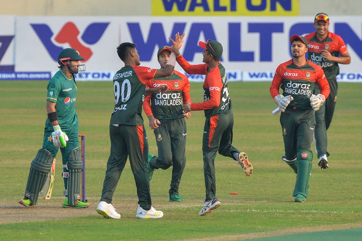 Mustafizur Rahman struck the first blow for Bangladesh, Bangladesh vs Pakistan, 1st T20I, Dhaka, November 19, 2021