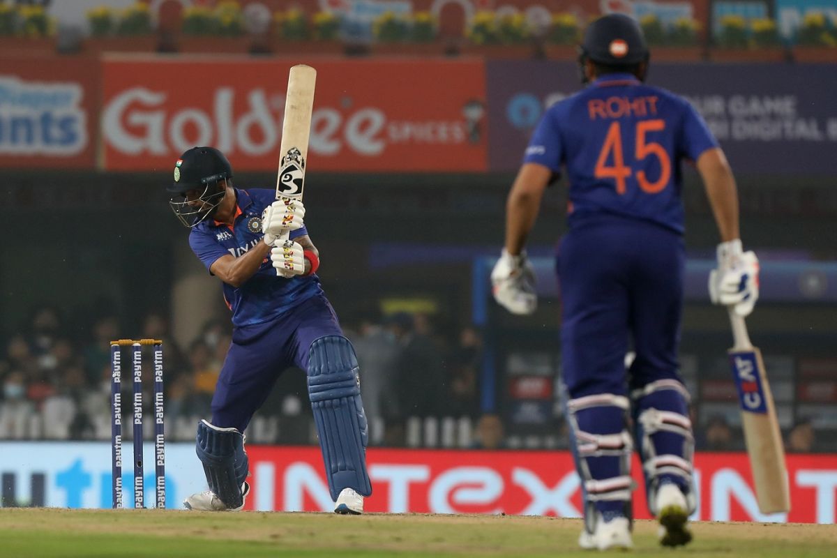 Rohit Sharma looks on from the non-striker's end as KL Rahul plays a square drive, India vs New Zealand, 2nd T20I, Ranchi, November 19, 2021