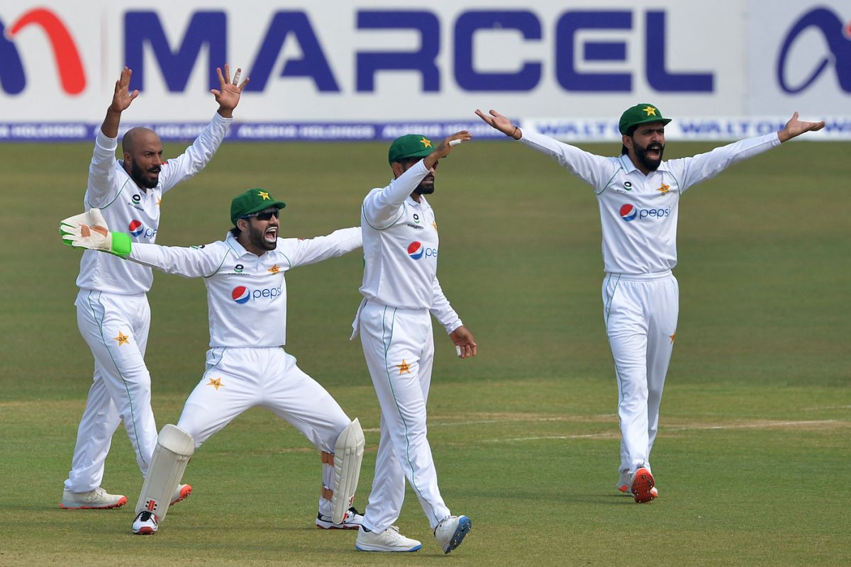The Pakistan close-in fielders go up in appeal, Bangladesh vs Pakistan, 1st Test, Chattogram, 1st day, November 26, 2021