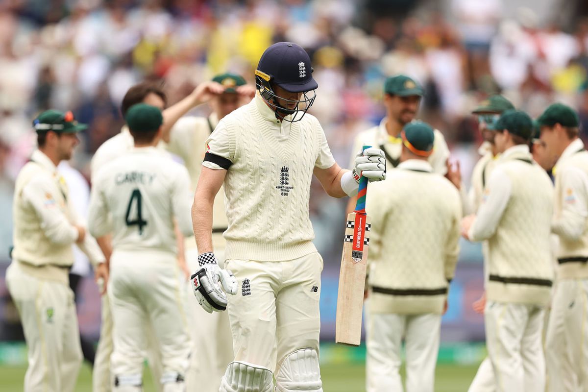 Zak Crawley looks dejected while leaving the field, Australia vs England, 3rd Test, 1st day, MCG, December 26, 2021