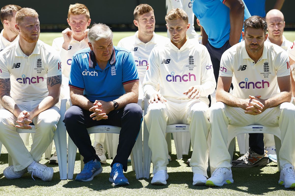 Chris Silverwood waits for a team photo alongside Ben Stokes, Joe Root and James Anderson, England training, Melbourne, The Ashes, December 24, 2021