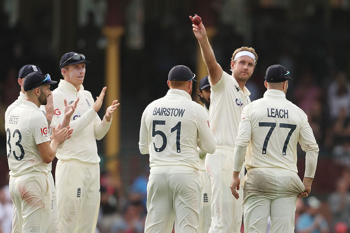 Stuart Broad celebrates after completing his five-wicket haul, Australia vs England, Men's Ashes, 4th Test, Day 2, Sydney Cricket Ground, January 6, 2022
