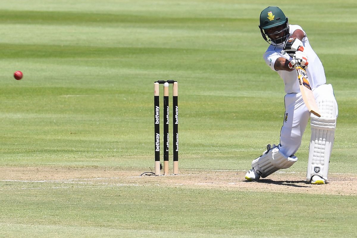Keegan Petersen drives uppishly, South Africa vs India, 3rd Test, Cape Town, 2nd day, January 12, 2022