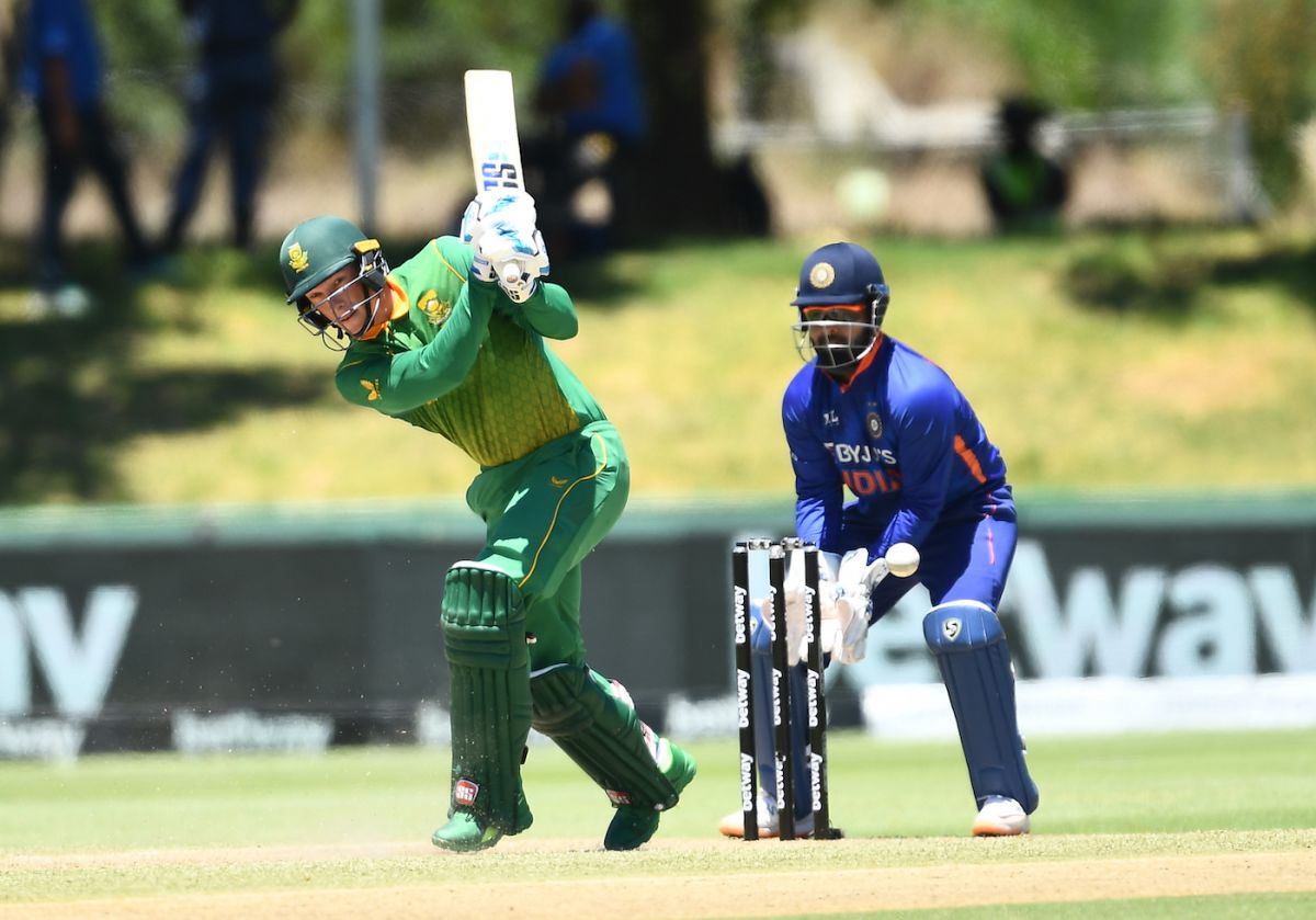 Rassie van der Dussen carves the ball into the leg side, South Africa vs India, 1st ODI, Paarl, January 19, 2022