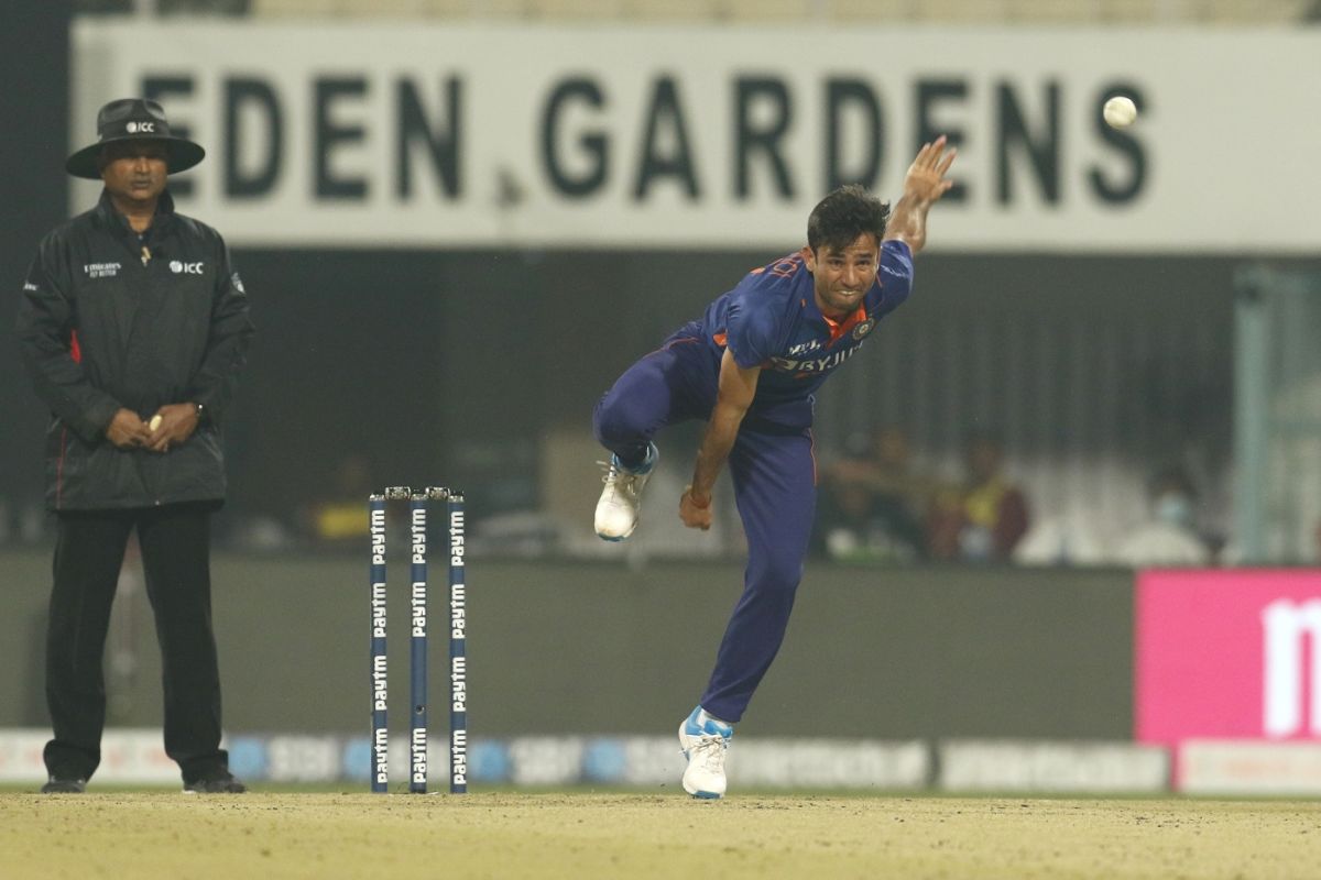 India vs West Indies 1st T20I, - Ravi Bishnoi in action on debut,  Kolkata, February 16, 2022