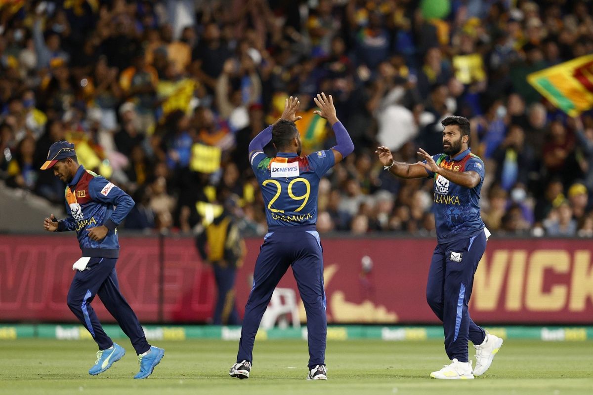 Lahiru Kumara celebrates after dismissing Aaron Finch, Australia vs Sri Lanka, 4th T20I, Melbourne, February 18, 2022