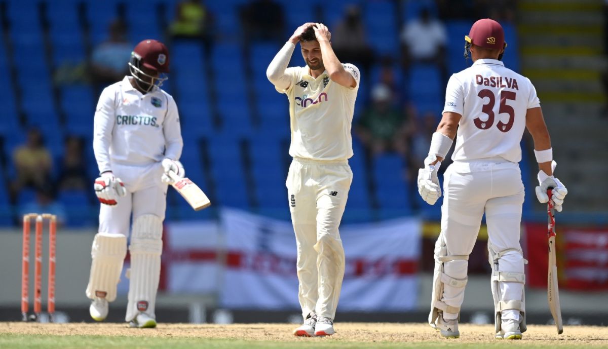 Mark Wood left the field with an elbow injury, West Indies vs England, 1st Test, Antigua, 3rd day, March 10, 2022
