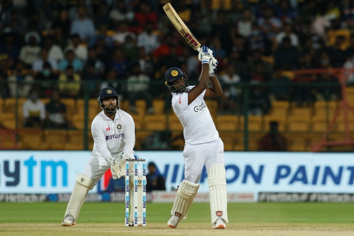 Angelo Mathews' 43 included two sixes, India vs Sri Lanka, 2nd Test, 1st day, Bengaluru, March 12, 2022