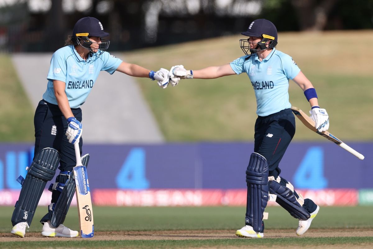 IND-W vs ENG-W: Natalie Sciver and Heather Knight  - CricTelegraph