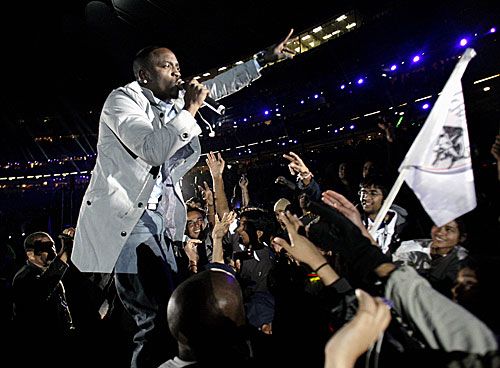 R&B singer Akon performs at the closing ceremony | ESPNcricinfo.com