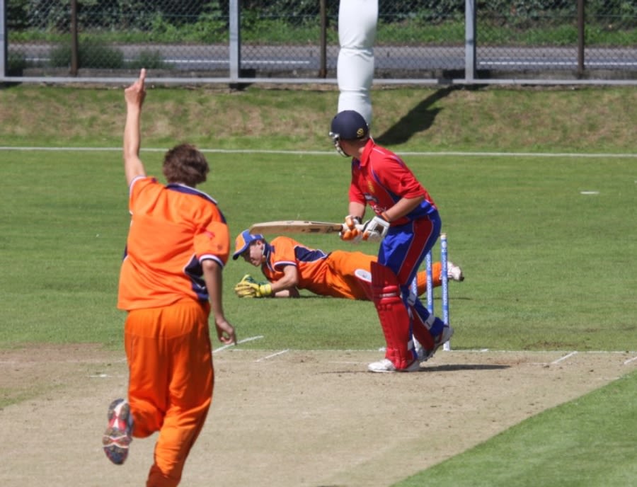Ireland U19 beat Guernsey U19 Ireland U19 won by 7 wickets (with 185